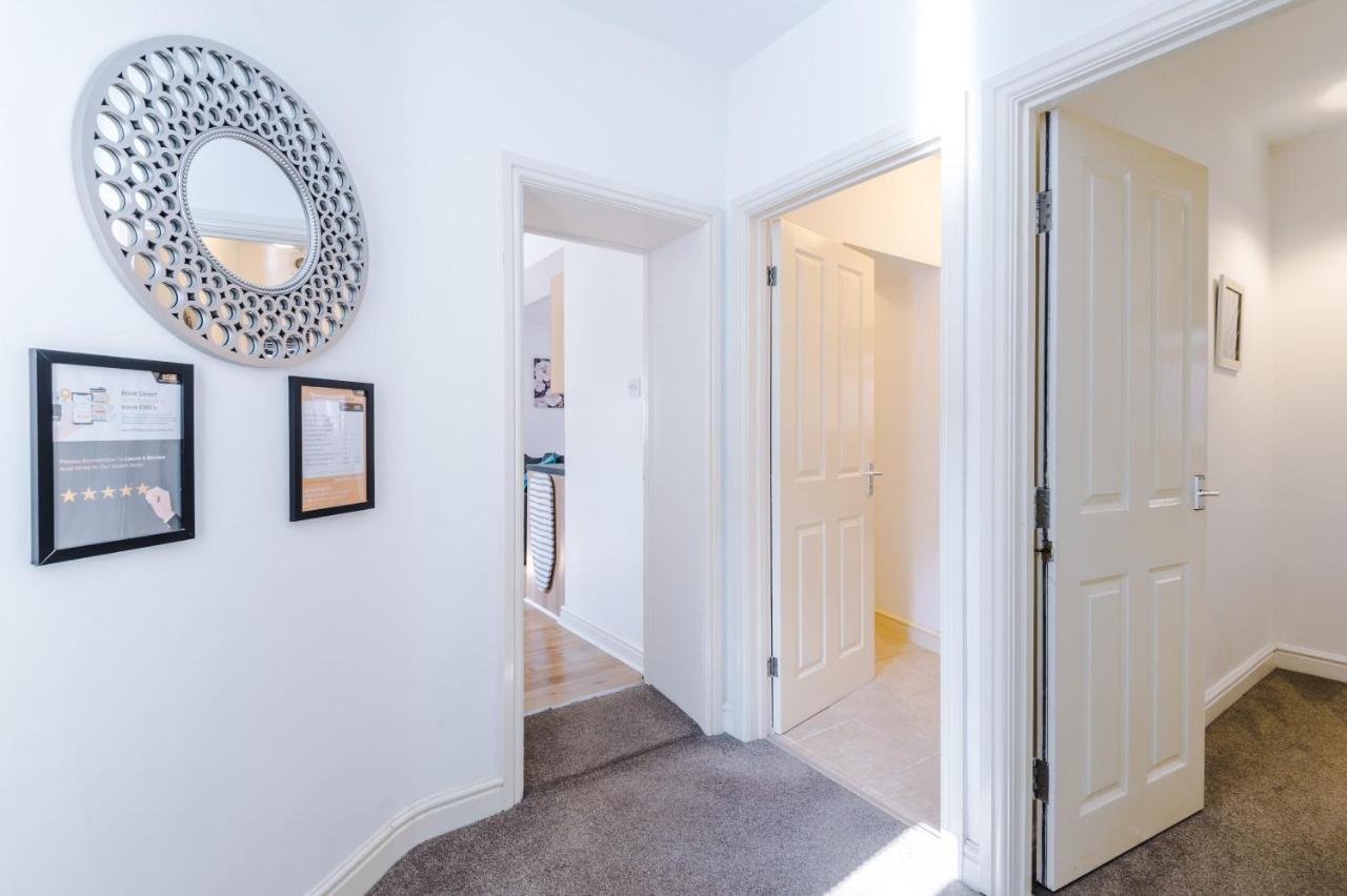 Stylish Chester City Centre Apartment By 53 Degrees Property, Ideal For Couples & Business Professionals - Sleeps 4 Exterior photo